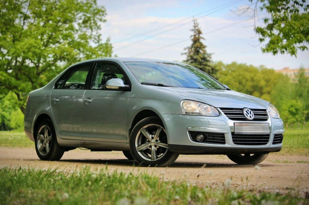 Автовладелец показал VW Jetta 1.9 TDI, который до сих пор обслуживает у «официалов» Автовладелец показал VW Jetta 1.9 TDI, который до сих пор обслуживает у «официалов»